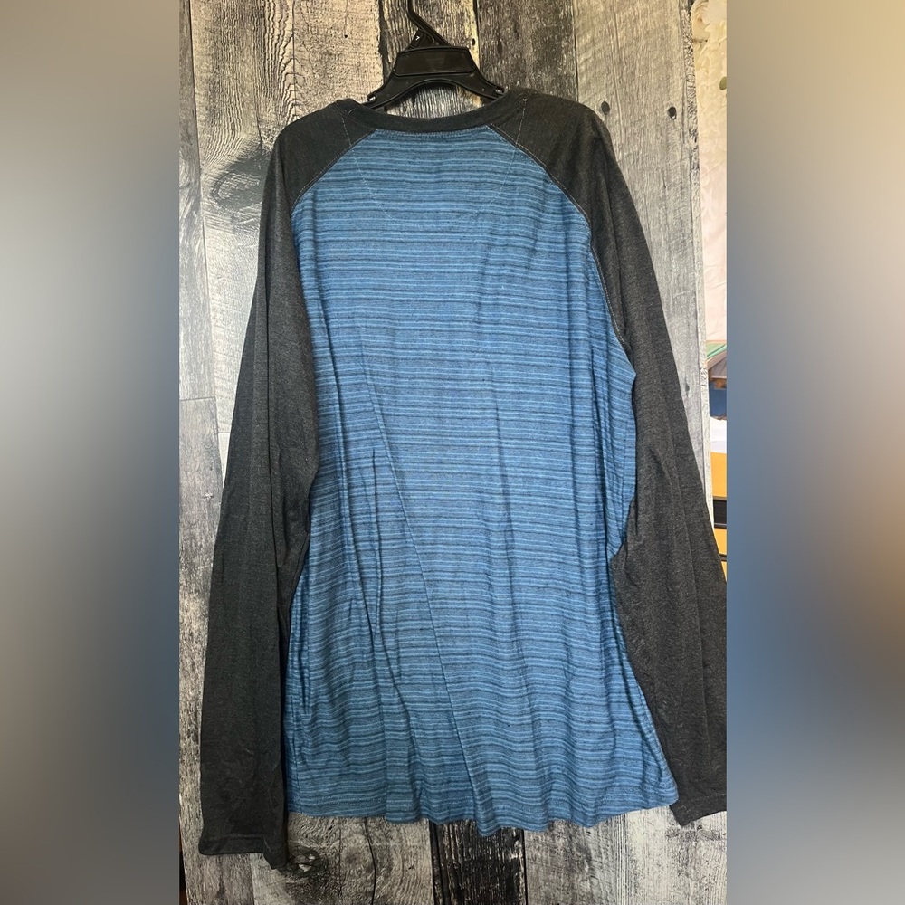 Sweater, Burnside - Picture 2 of 3